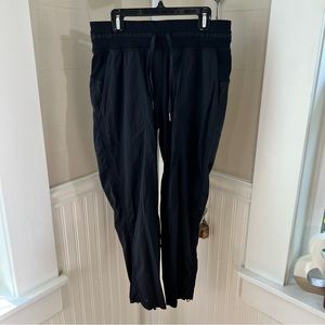 Lululemon Studio Athletic Dance Crop Black Size 6 Swift Fabric